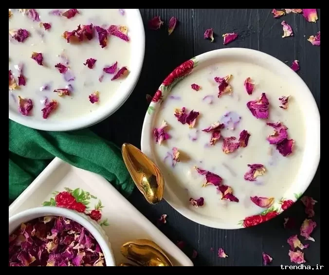 طرز تهیه فرنی ساده با نشاسته و آب برای افطار و پذیرایی