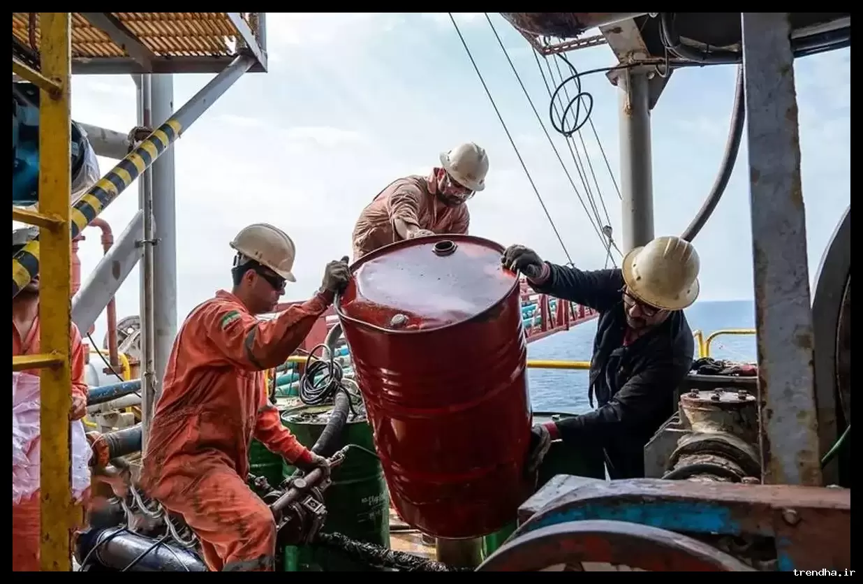 تحریم‌ها و کاهش ۱۴۰ میلیارد دلاری درآمد نفتی ایران